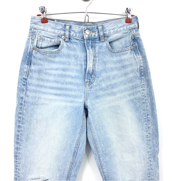 American Eagle Women 2 Jeans Mom Straight Light Wash High Rise Distressed Cotton - Picture 2 of 9